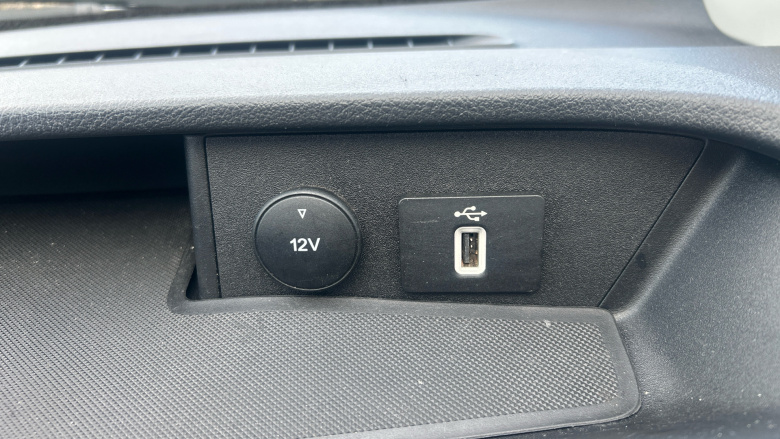 Ford Transit Custom 320 L1 Diesel Fwd 2.0 EcoBlue 170ps Low Roof D/Cab Limited Van Auto